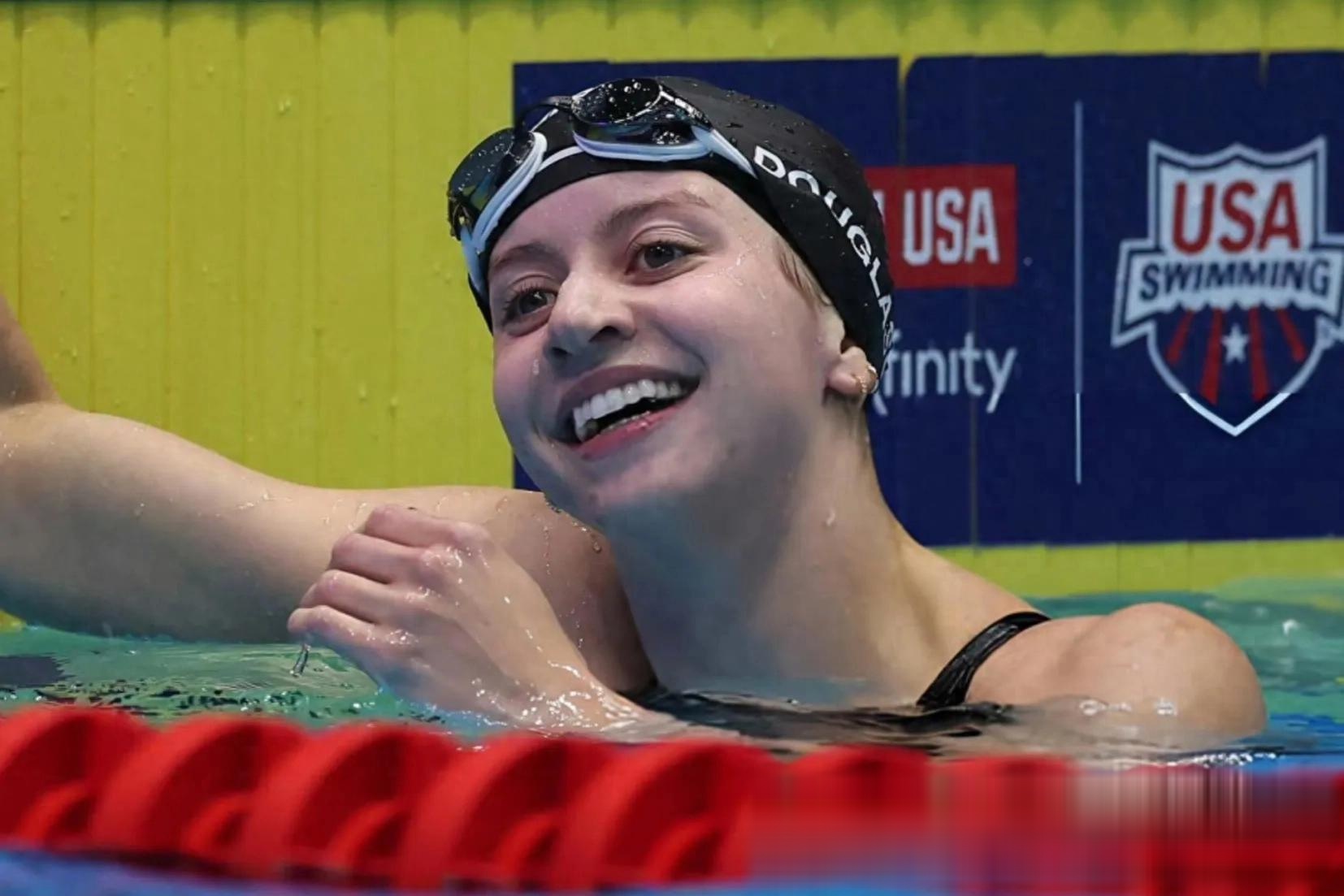 美国田径选手刷新世界纪录，夺金