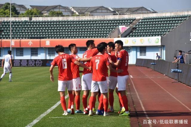 青岛黄海险胜对手,稳固中游位置 青岛黄海险胜对手,稳固中游位置