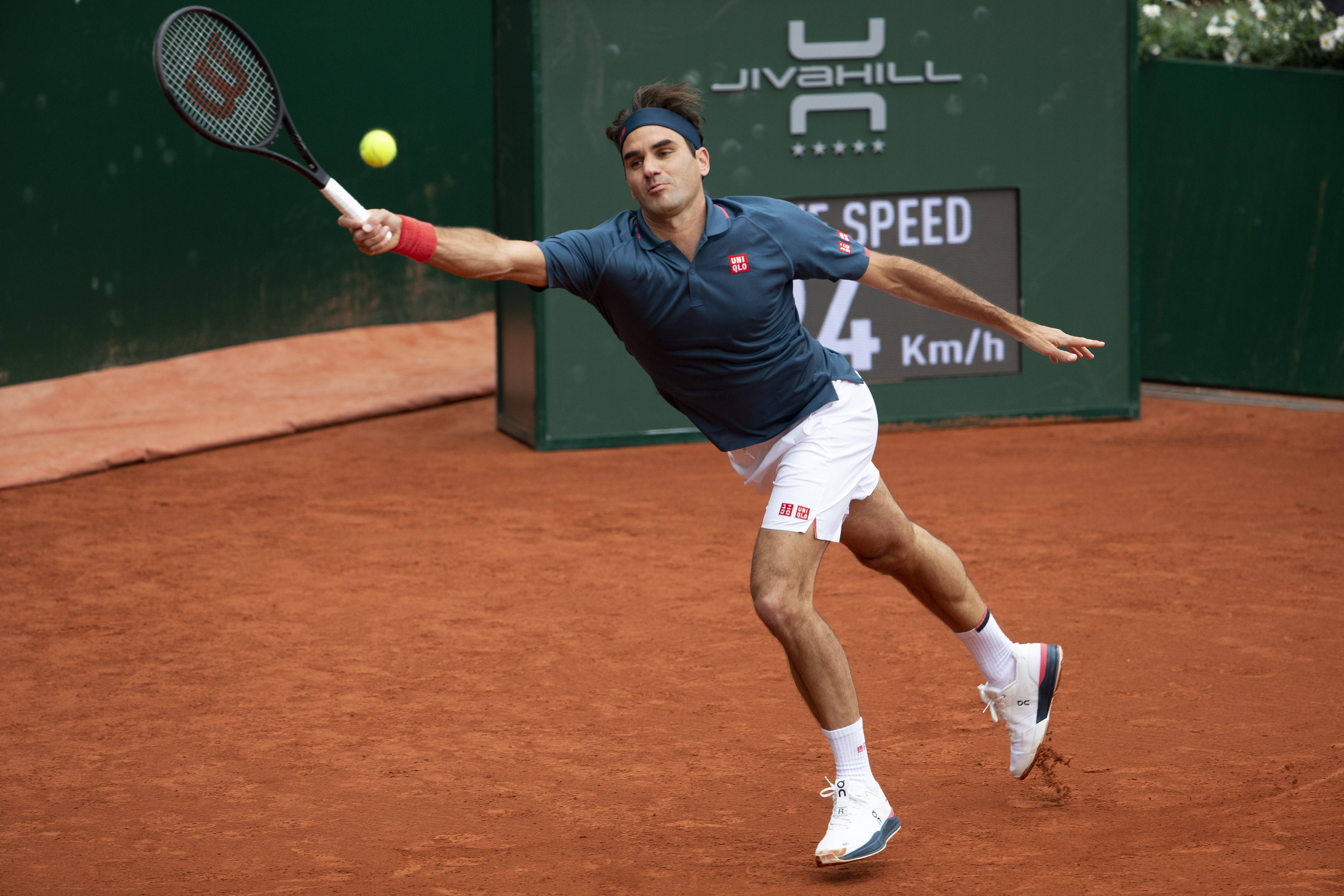 包含澳大利亚网球队横扫世界网球队，费德勒打破历史纪录的词条