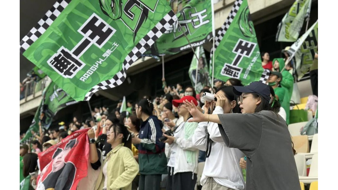 赛车热度飙升,网友热议不断的简单介绍 赛车热度飙升,网友热议不断的简单介绍