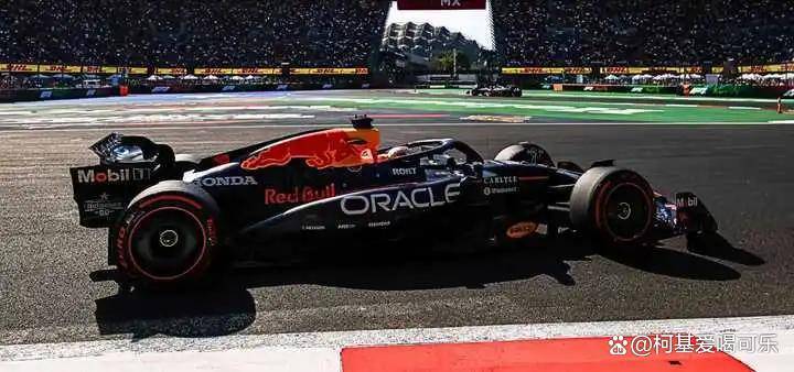 红牛二队险胜迈凯伦，拉塞尔统治全场的简单介绍