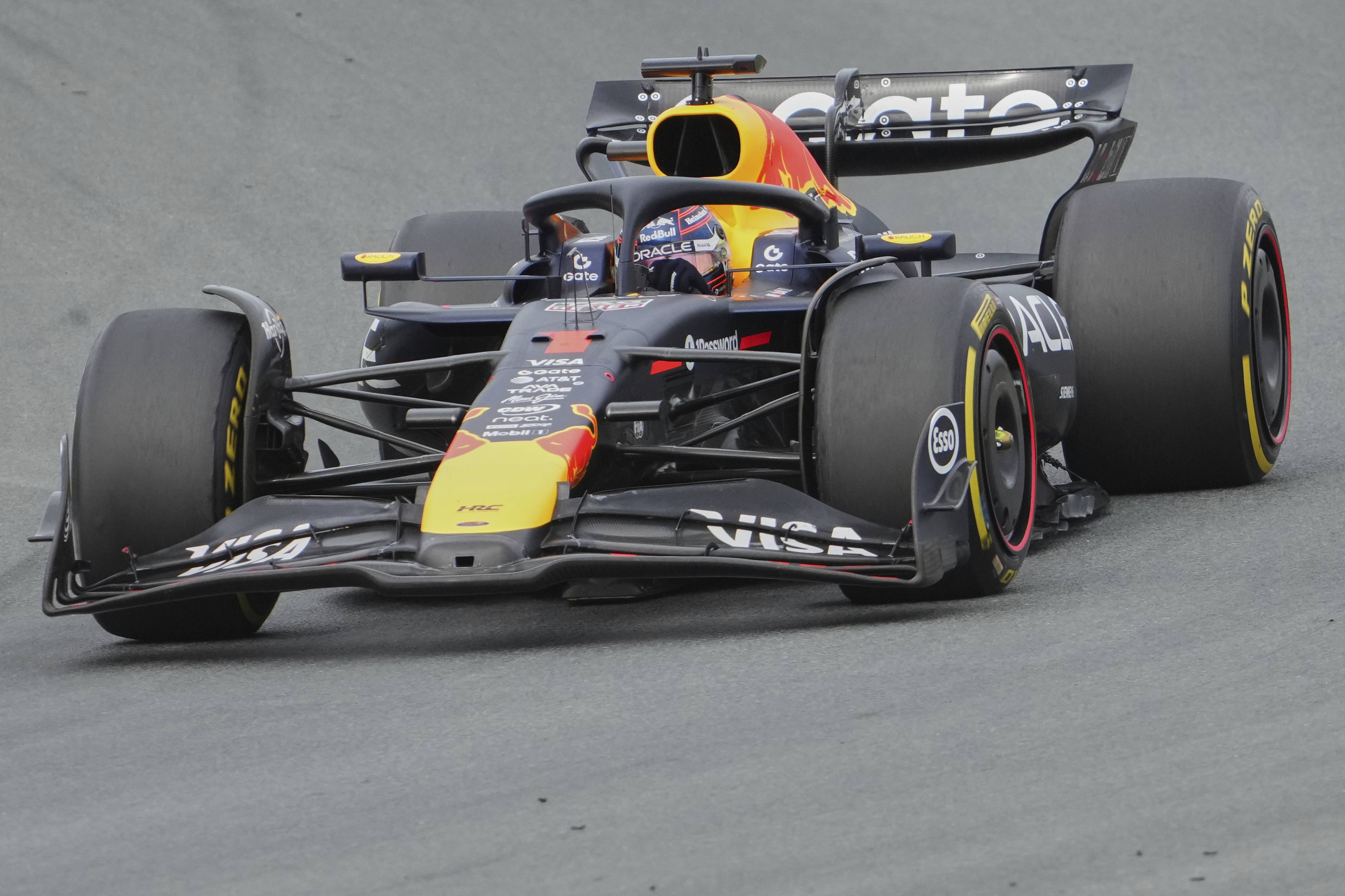 红牛二队险胜迈凯伦，拉塞尔统治全场的简单介绍